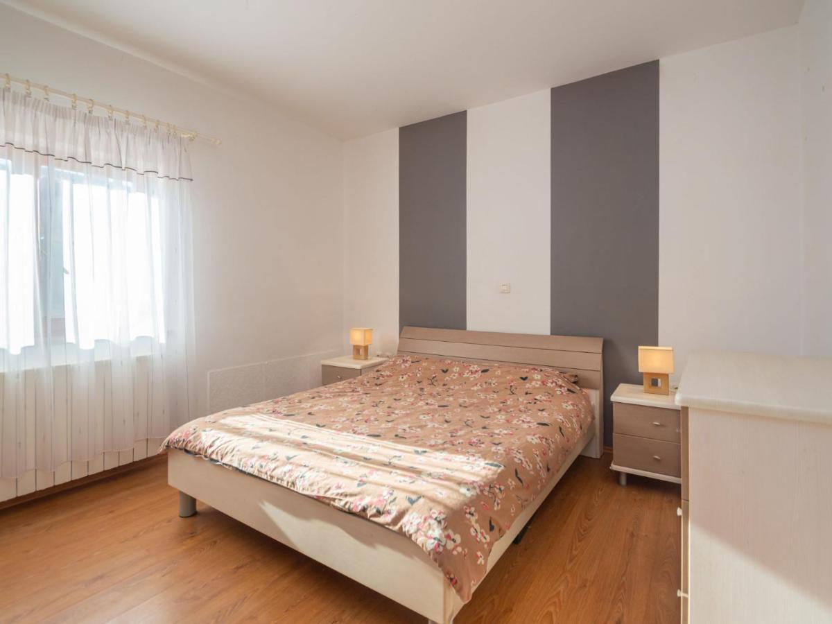 Apartment Iva-1 By Interhome กรินิตซา ภายนอก รูปภาพ